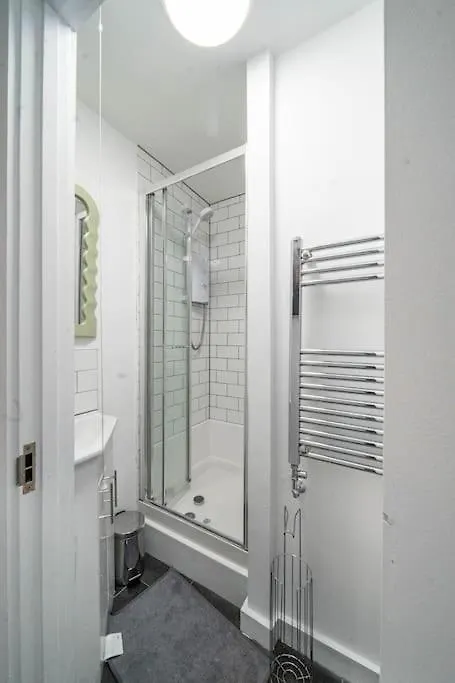 A Cozy Home Close To City Centre Sheffield Apartment