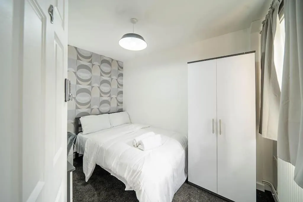 A Cozy Home Close To City Centre Sheffield Apartment